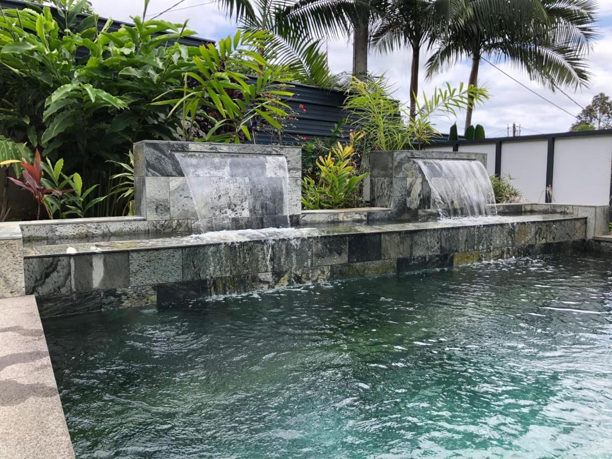 Le Clos D'Isis - Piscine Chauffee Le Tampon Exteriör bild